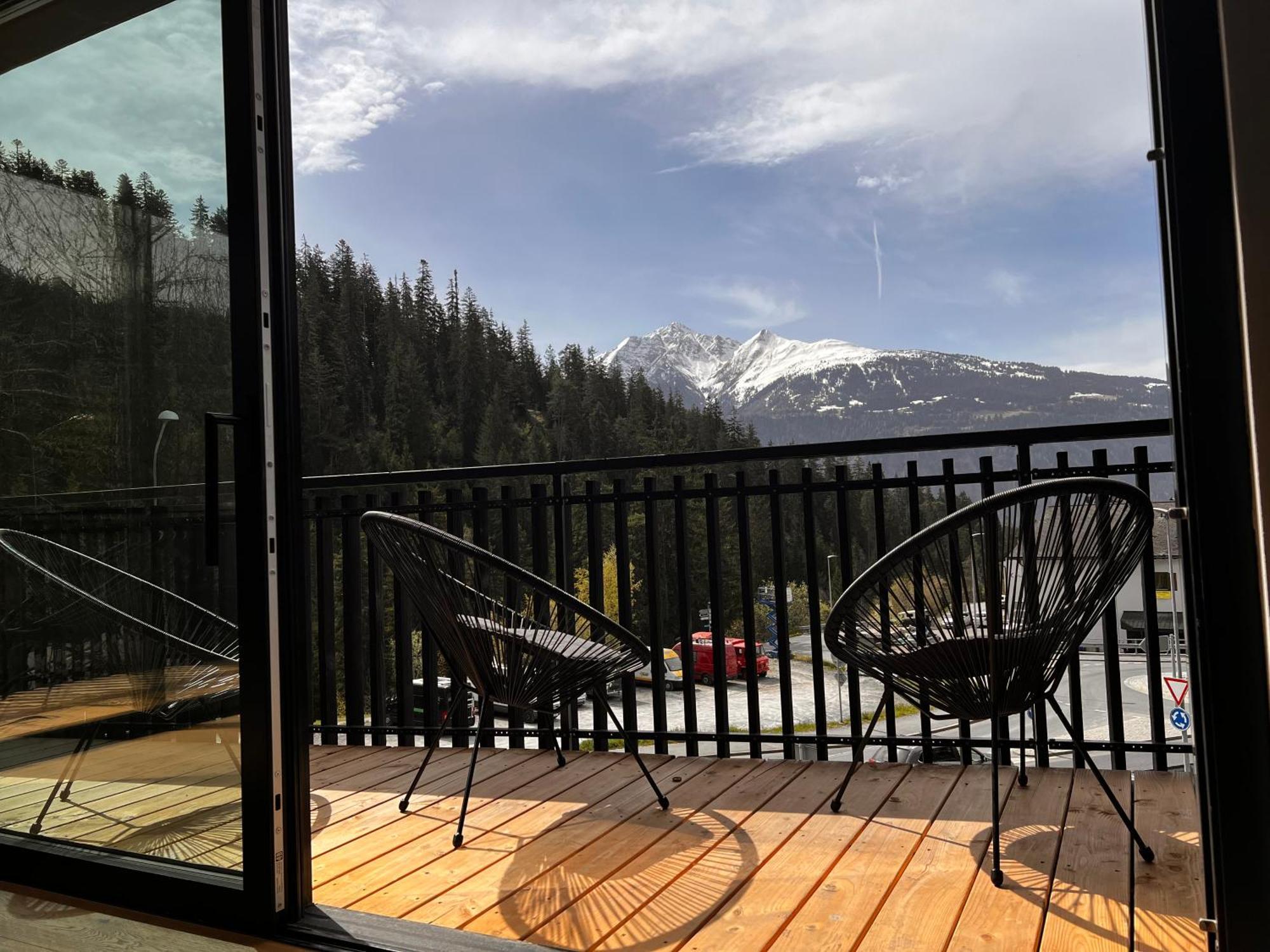 Black Summit Boutique Resort Laax Buitenkant foto