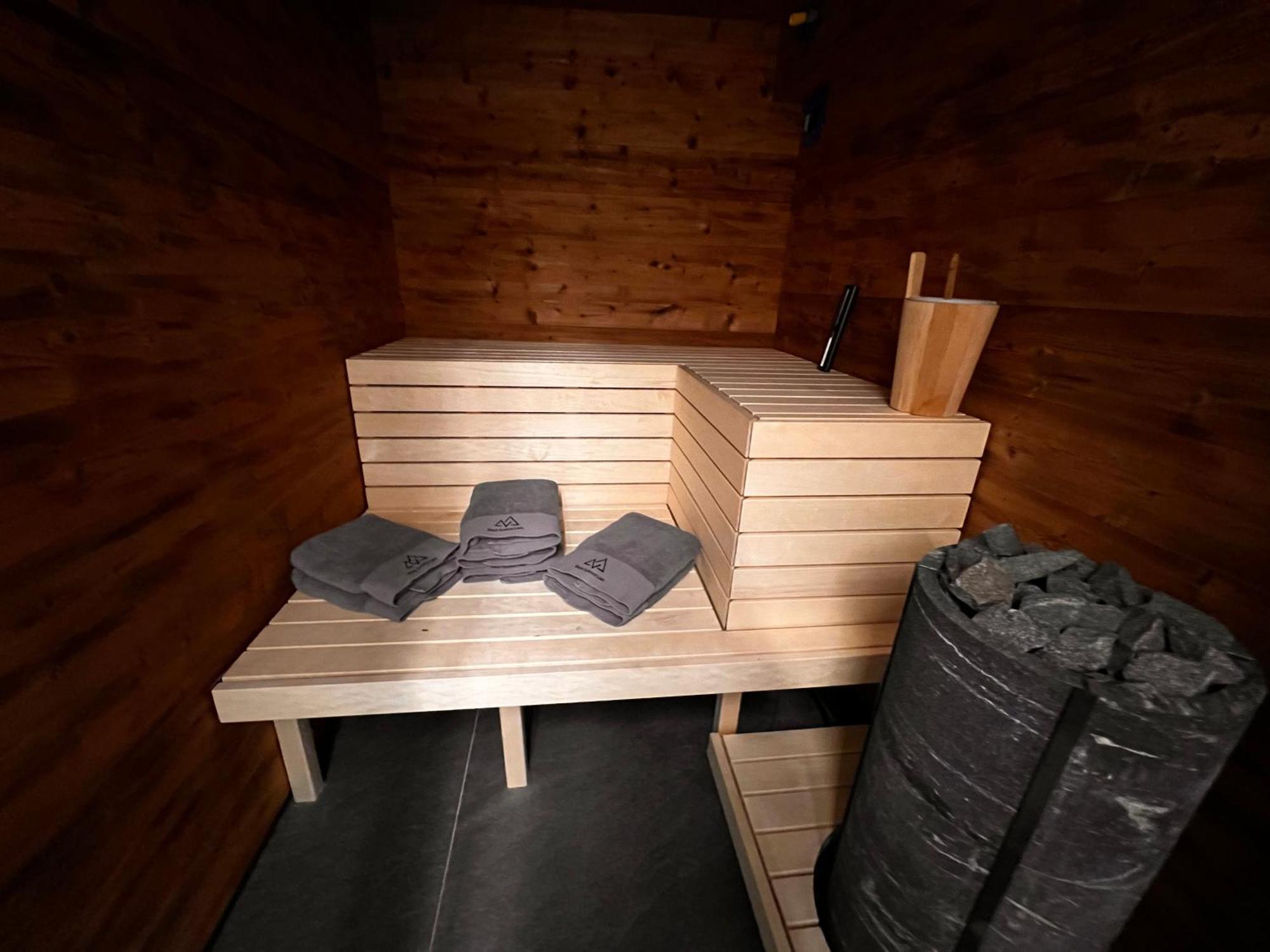 Black Summit Boutique Resort Laax Buitenkant foto