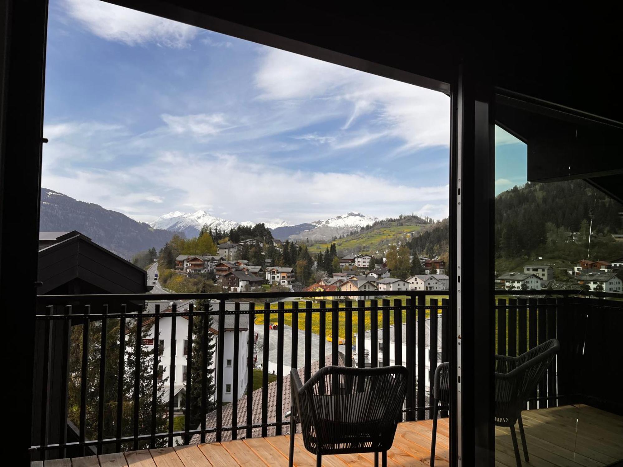 Black Summit Boutique Resort Laax Buitenkant foto